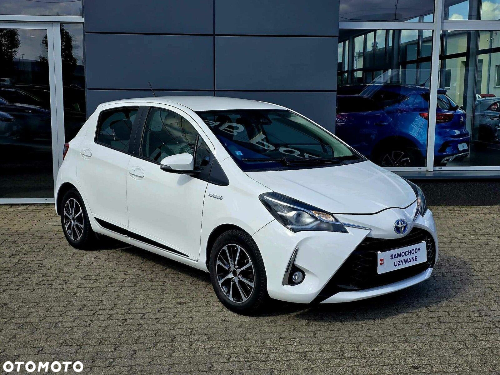 Toyota Yaris - 4