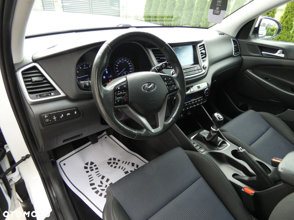 Hyundai Tucson 1.6 GDI BlueDrive Design 2WD - 18
