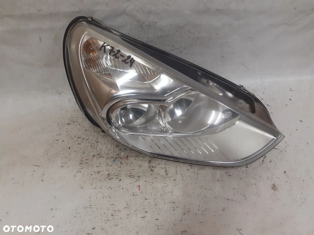 .  PRZOD PRZEDNIA LAMPA PRAWA FORD S-MAX MK1 - 2