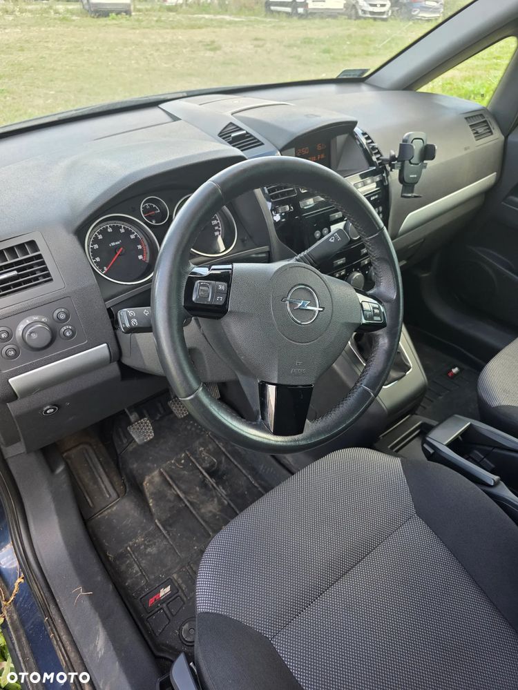Opel Zafira 2011 photo 5