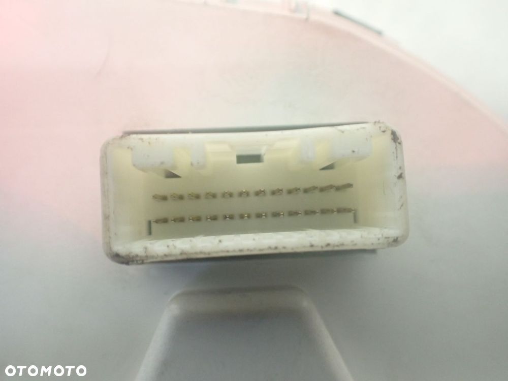 LICZNIK MITSUBISHI LANCER VIII 1.5 - 3