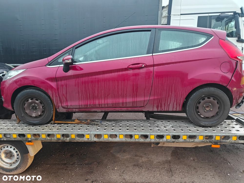 Ford Fiesta 1.25 Celebration - 1