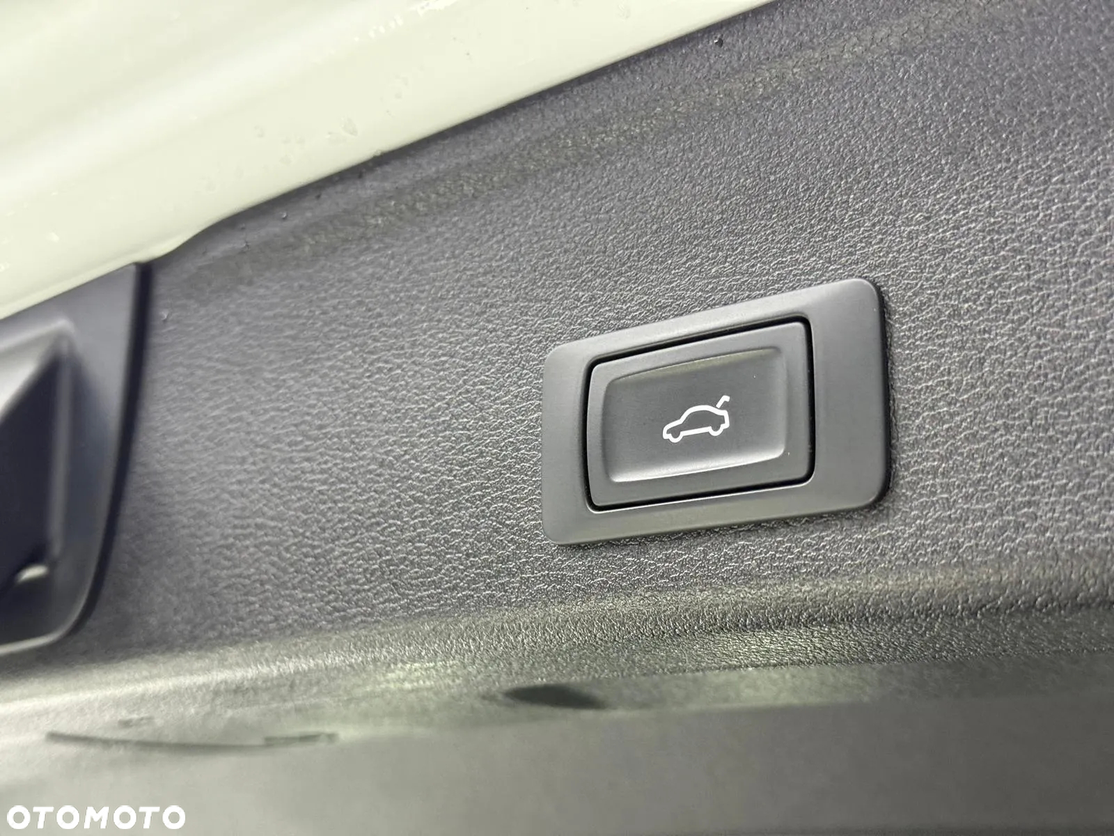 Audi A4 Avant 40 TDI quattro S tronic S line - 32