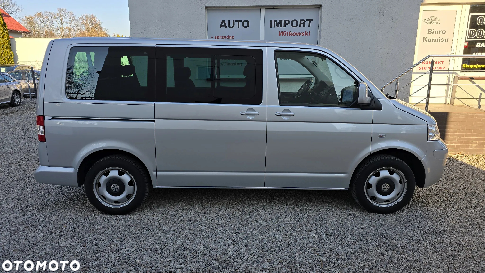 Volkswagen Caravelle - 12
