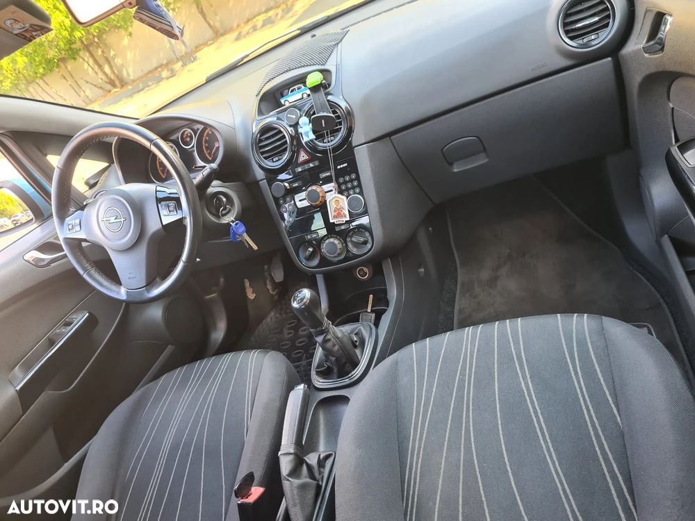 Opel Corsa - 21