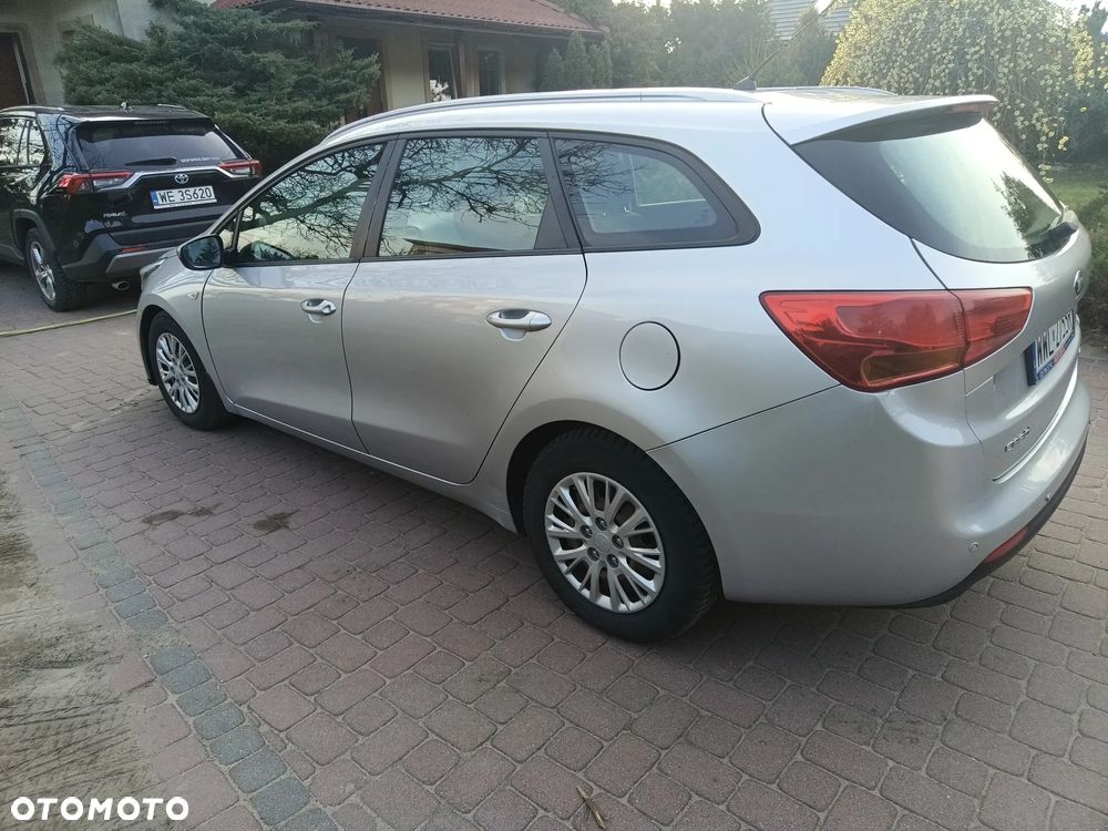 Kia Ceed 1.6 CRDi M - 17