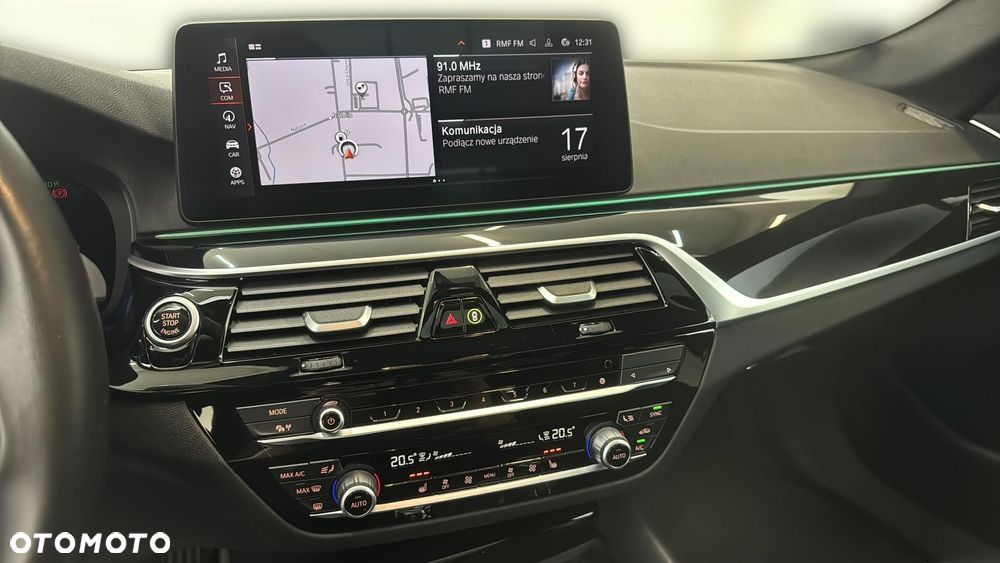 BMW Seria 5 520d xDrive mHEV - 22
