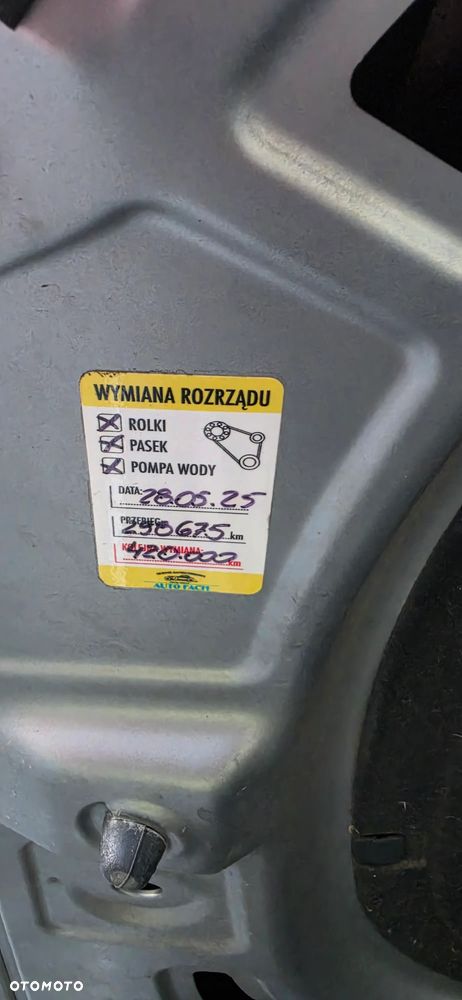 Volkswagen Passat - 23