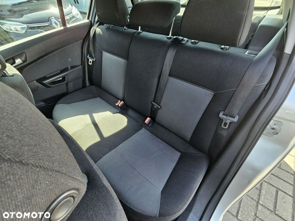 Opel Astra 1.6 Essentia Easytronic - 13