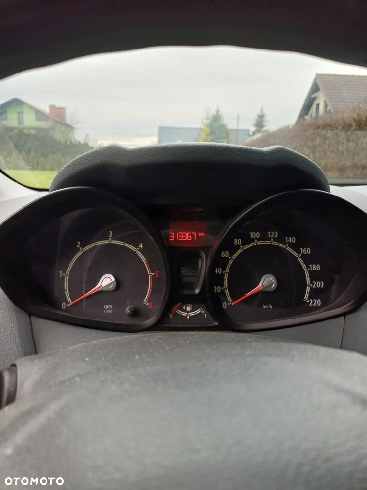 Ford Fiesta 1.4 TDCi Platinium X - 15