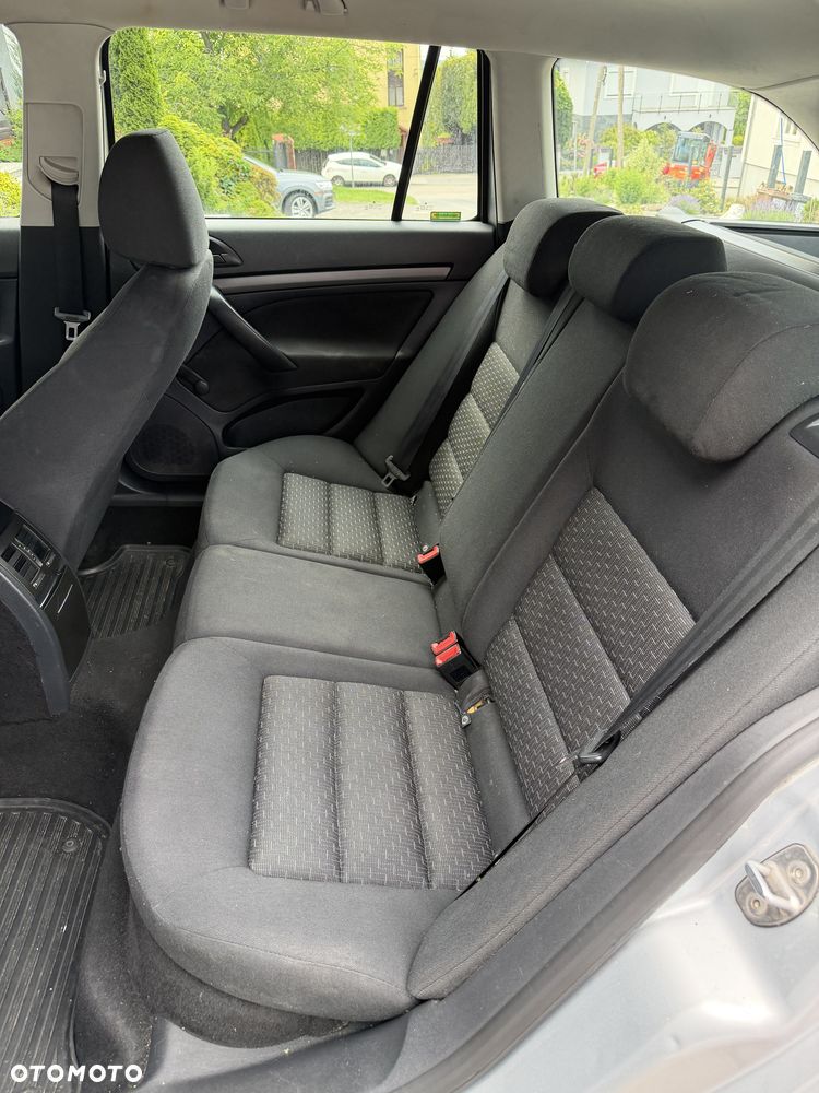 Skoda Octavia 1.6 Tour Classic - 14