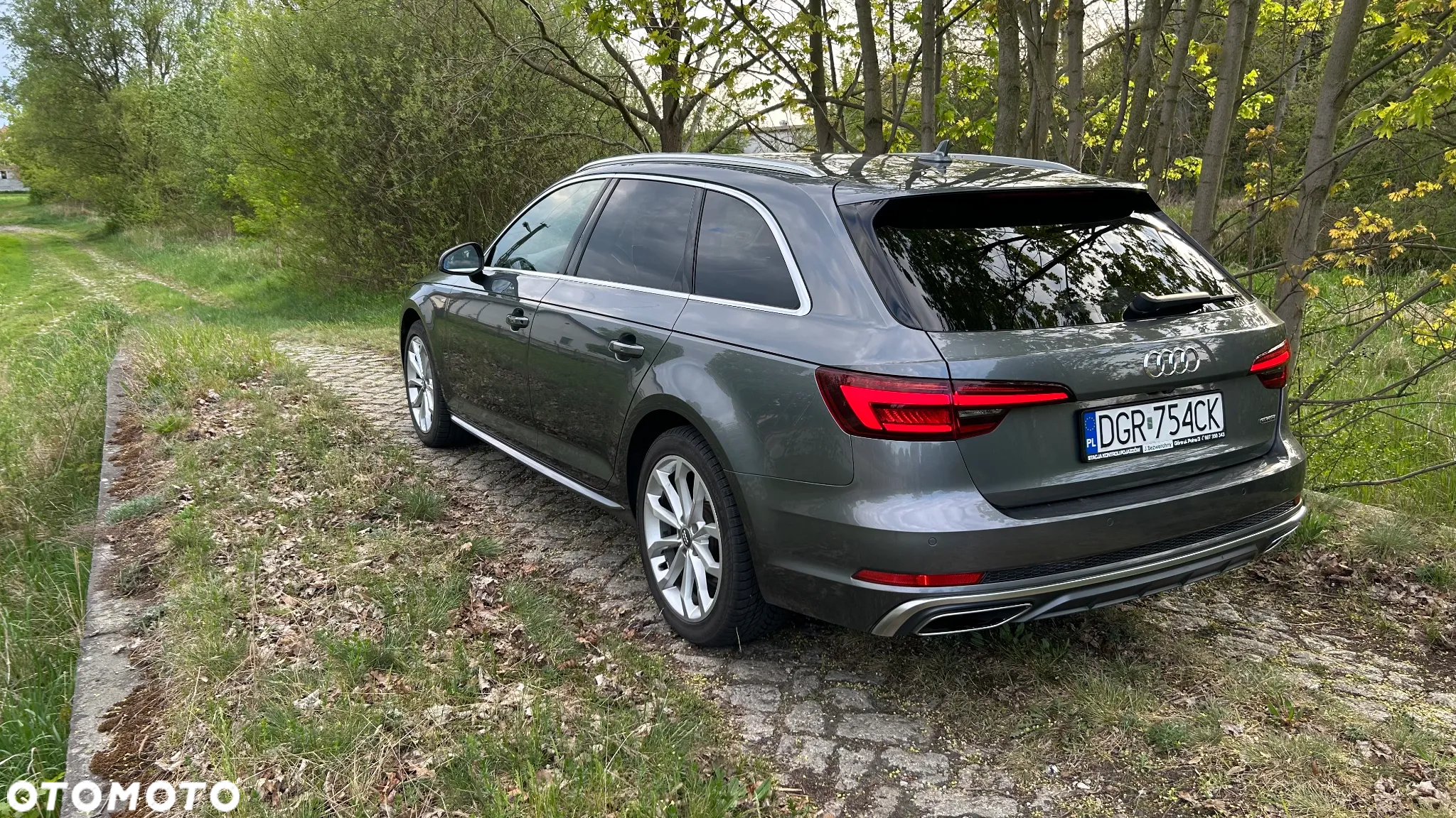 Audi A4 40 TDI Quattro S Line S tronic - 4