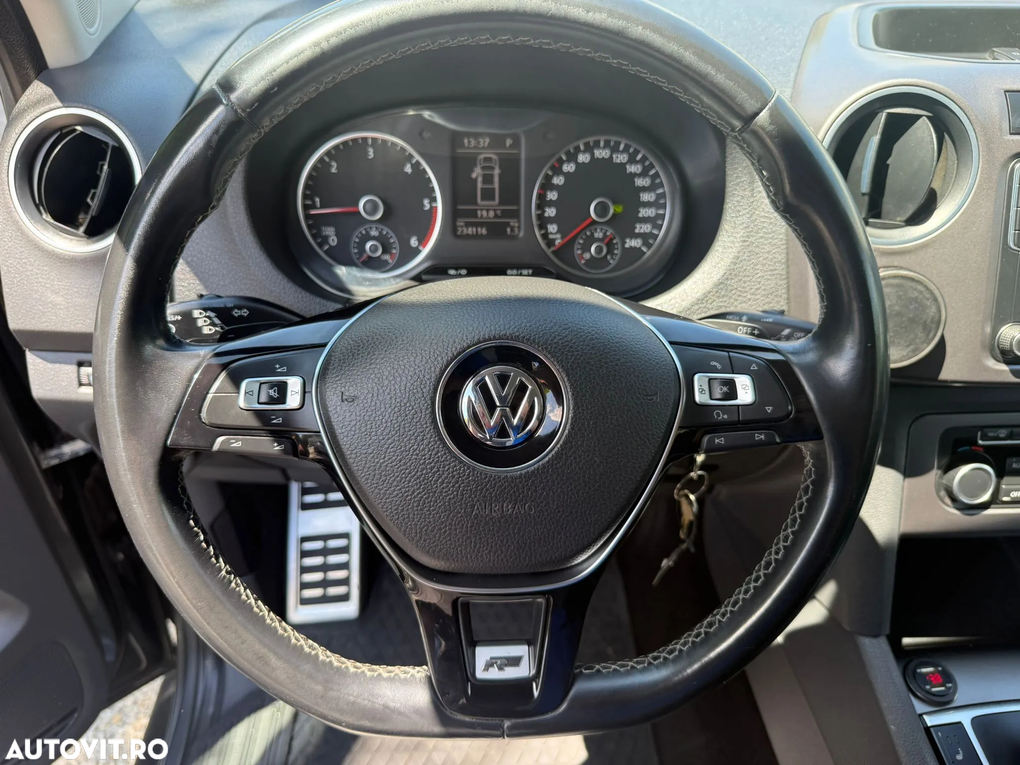 Volkswagen Amarok 2.0 BiDI 4x4 Cabina Dubla Highline Aut. - 5