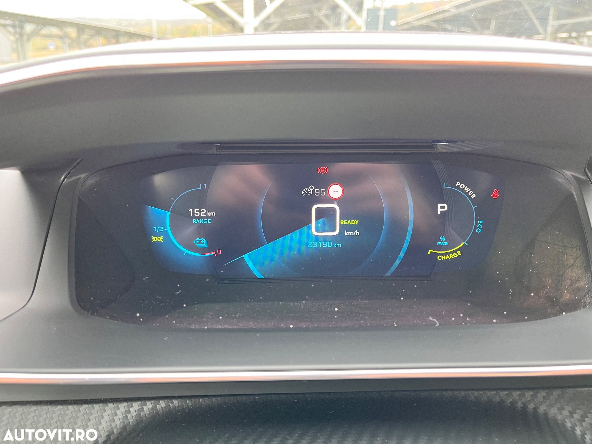 Peugeot 208 e-208 GT - 14