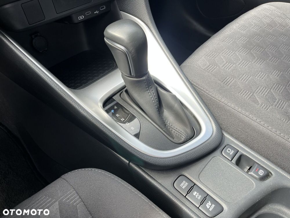 Toyota Yaris Hybrid 1.5 Comfort - 16
