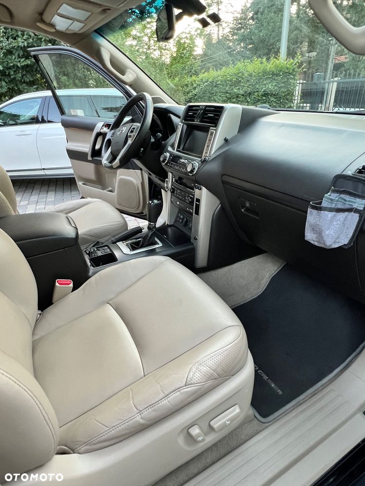 Toyota Land Cruiser LC 3.0 D-4D Prestige - 11