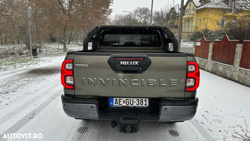 Toyota Hilux 2.8D 204CP 4x4 Double Cab AT Invincible Color Edition - 6