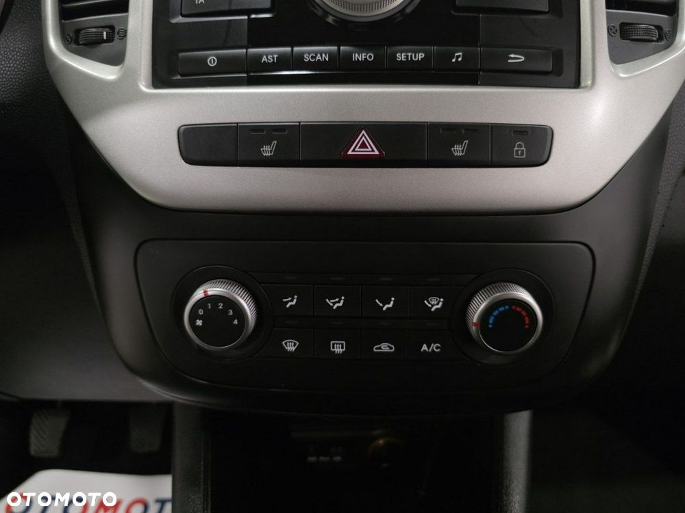 Kia Venga 1.4 CVVT Dream Team Edition - 19