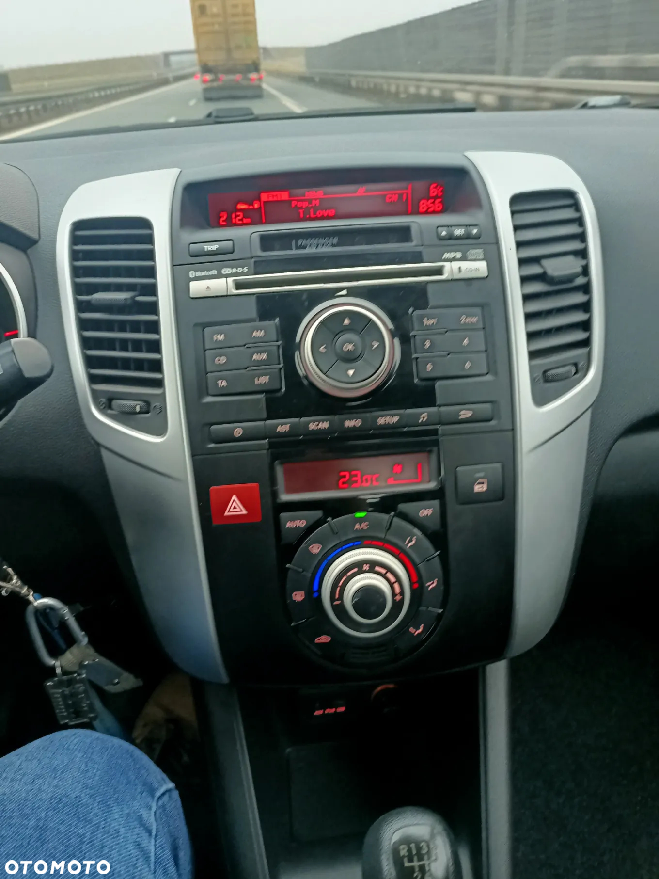 Kia Venga 1.4 CRDi S - 8