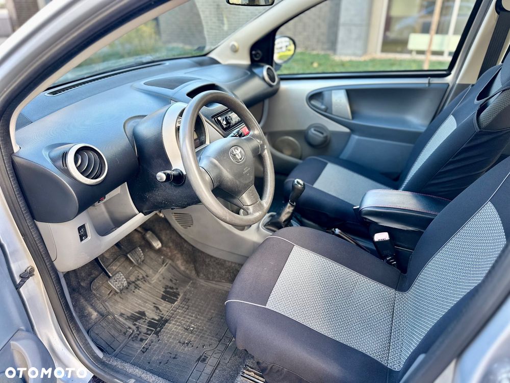 Toyota Aygo City - 9