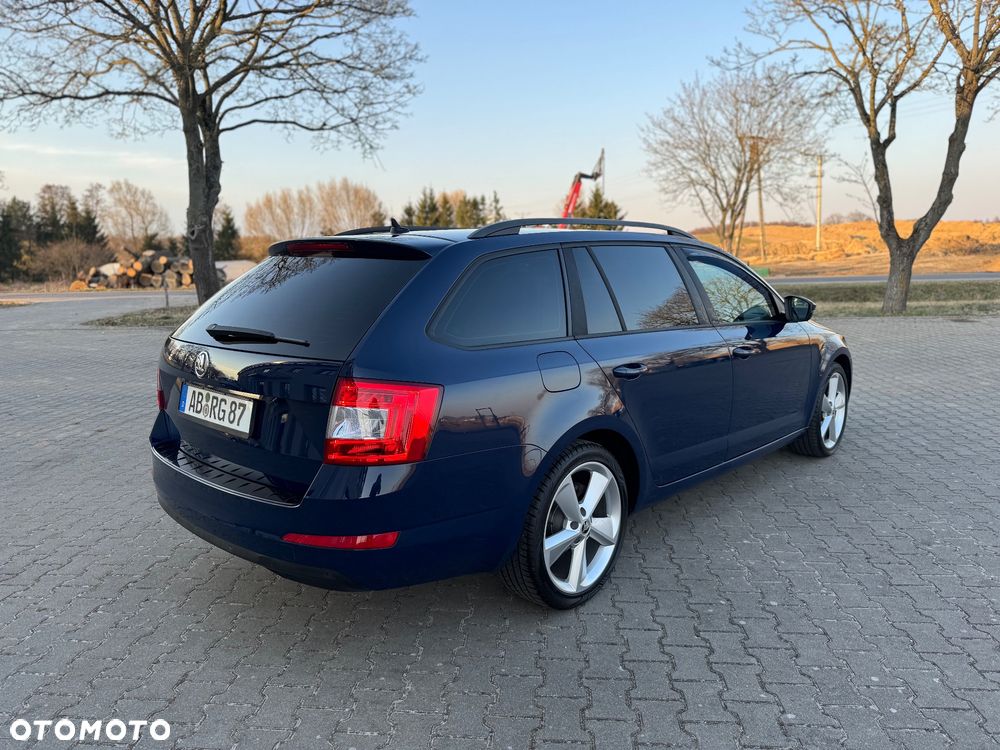 Skoda Octavia 2.0 TDI Premium Edition - 3