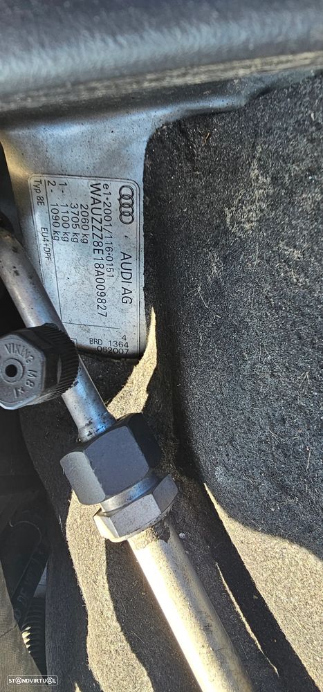 Audi A4 Avant 2.0 TDi S-line - 6