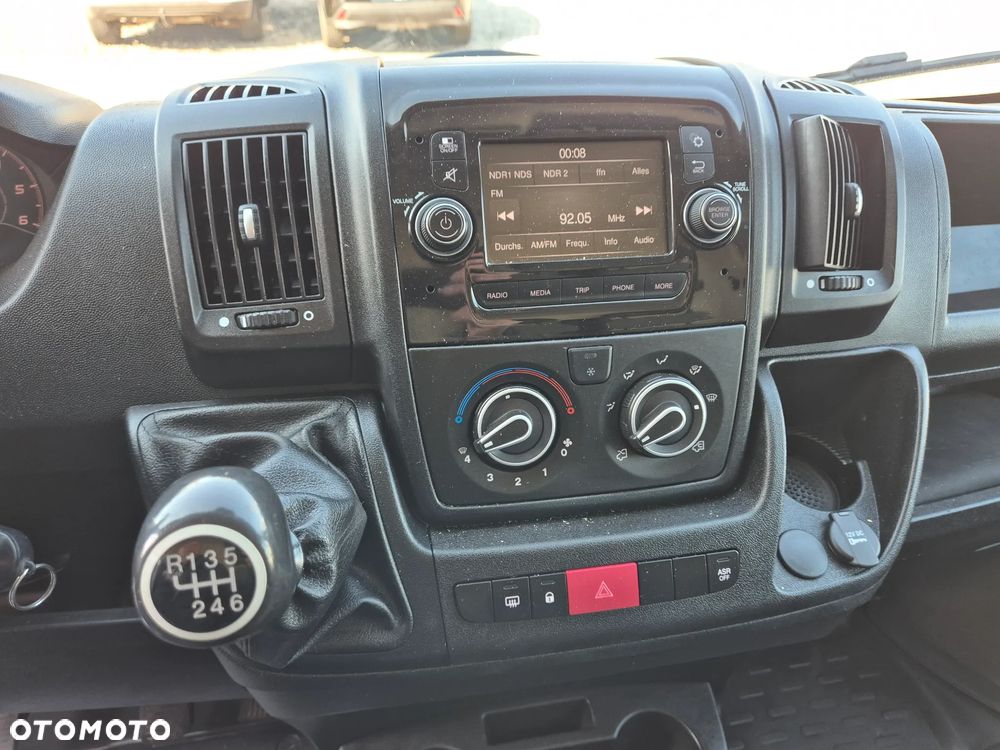 Citroën JUMPER KLIMA KAMERA TEMPOMAT SUPER STAN - 37