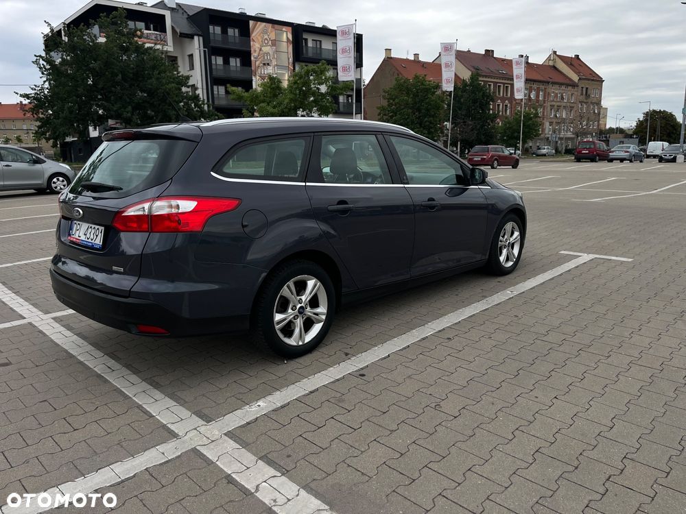 Ford Focus 1.6 TDCi ECOnetic 99g Start-Stopp-System Champions Edition - 4