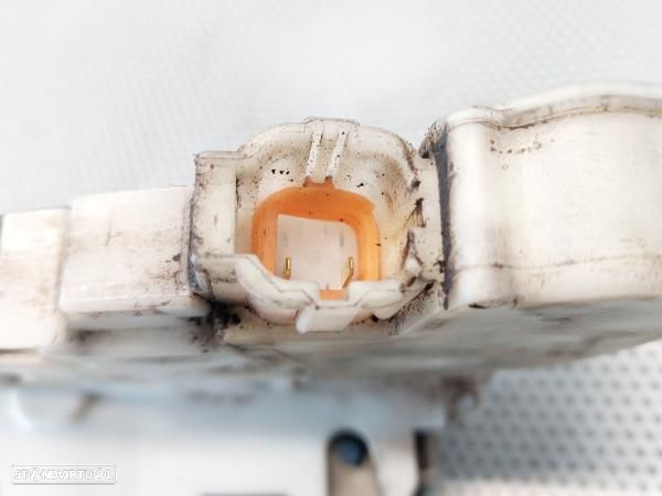 Fecho Porta Tras Dto Nissan Navara Camião De Plataforma/Chassis (D22) - 3