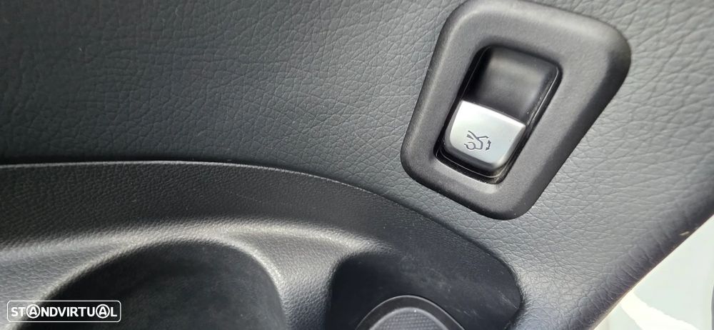 Mercedes-Benz GLC 300 - 20