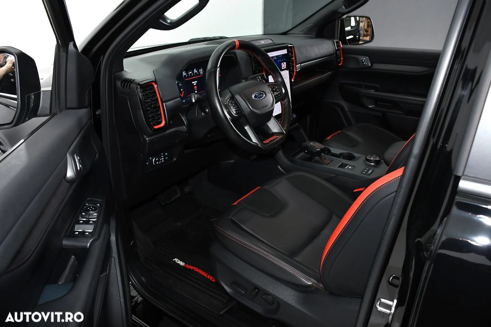 Ford Raptor - 13