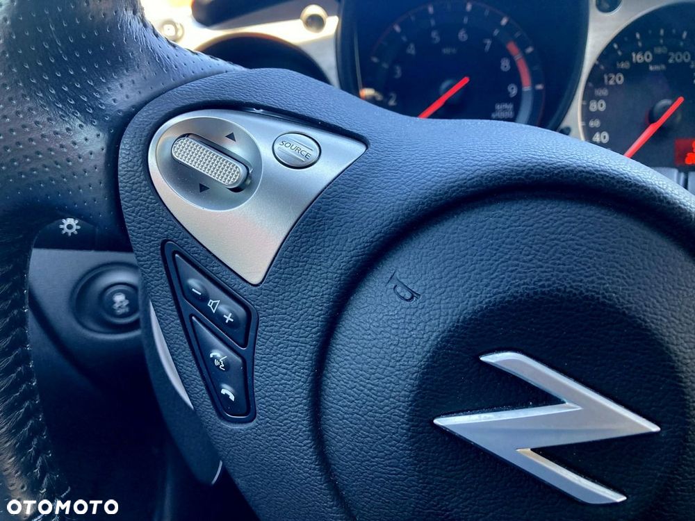 Nissan 370 Z - 24