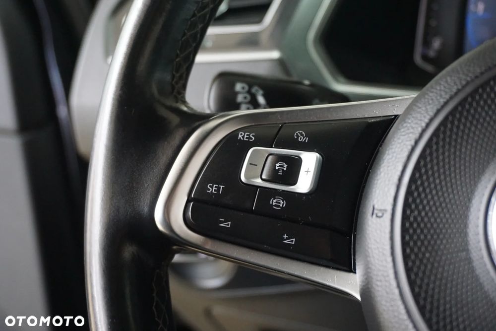 Volkswagen Tiguan - 35