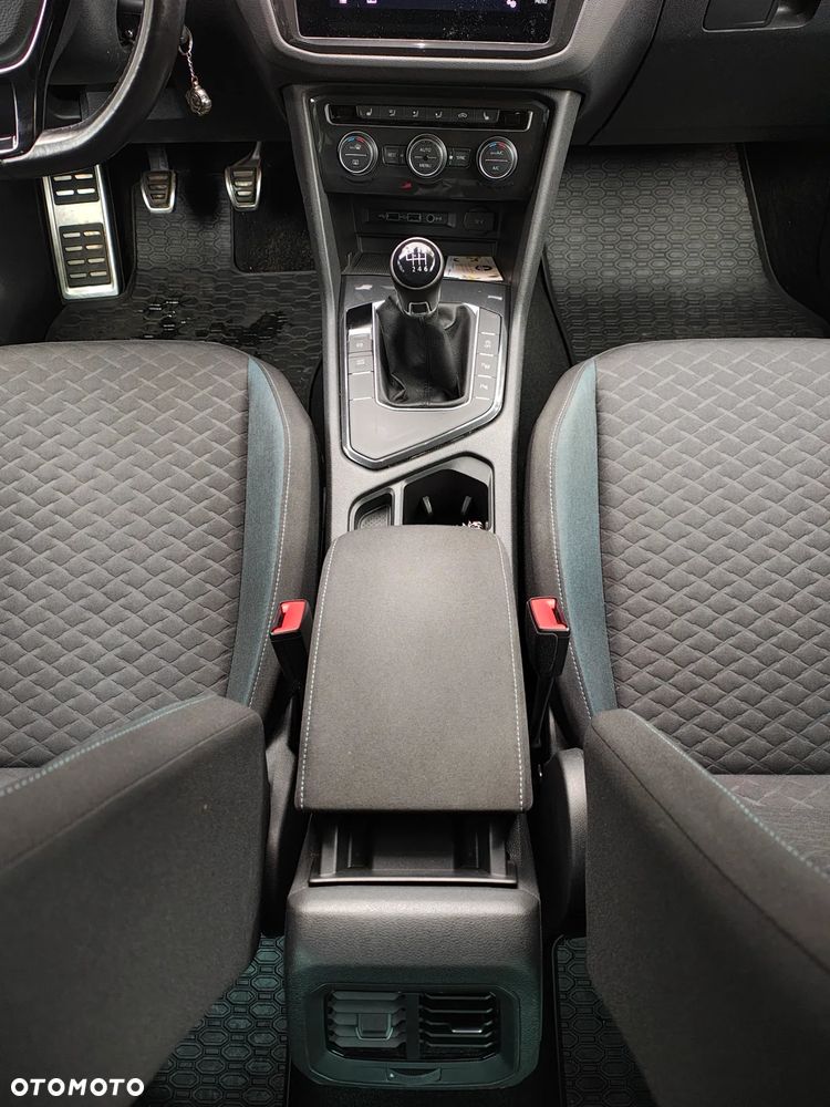 Volkswagen Tiguan - 30