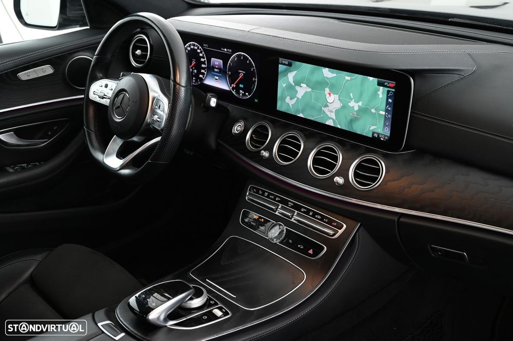 Mercedes-Benz E 300 de AMG Line - 4