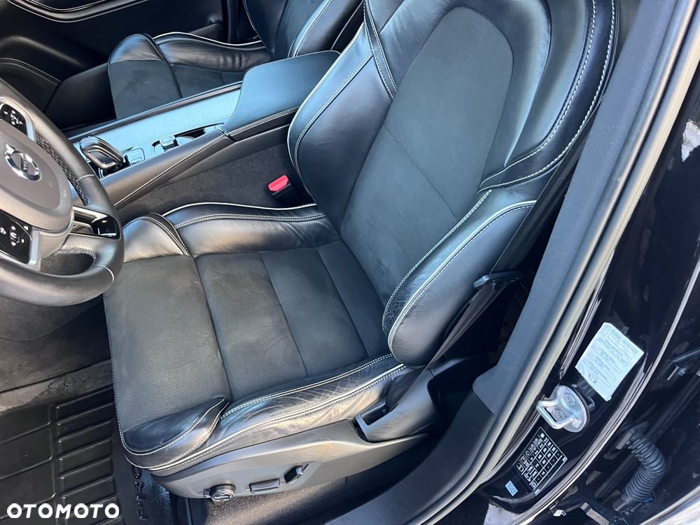 Volvo XC 90 B5 D AWD Ultimate Dark - 15