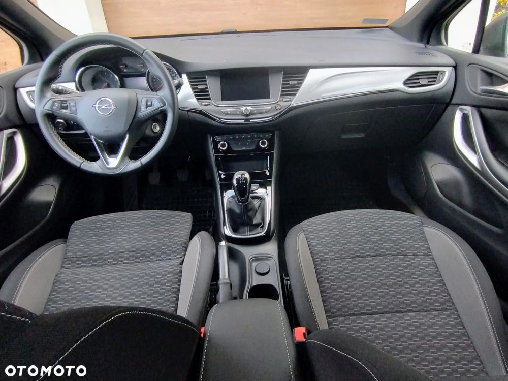 Opel Astra 1.2 T GS Line S&S - 10