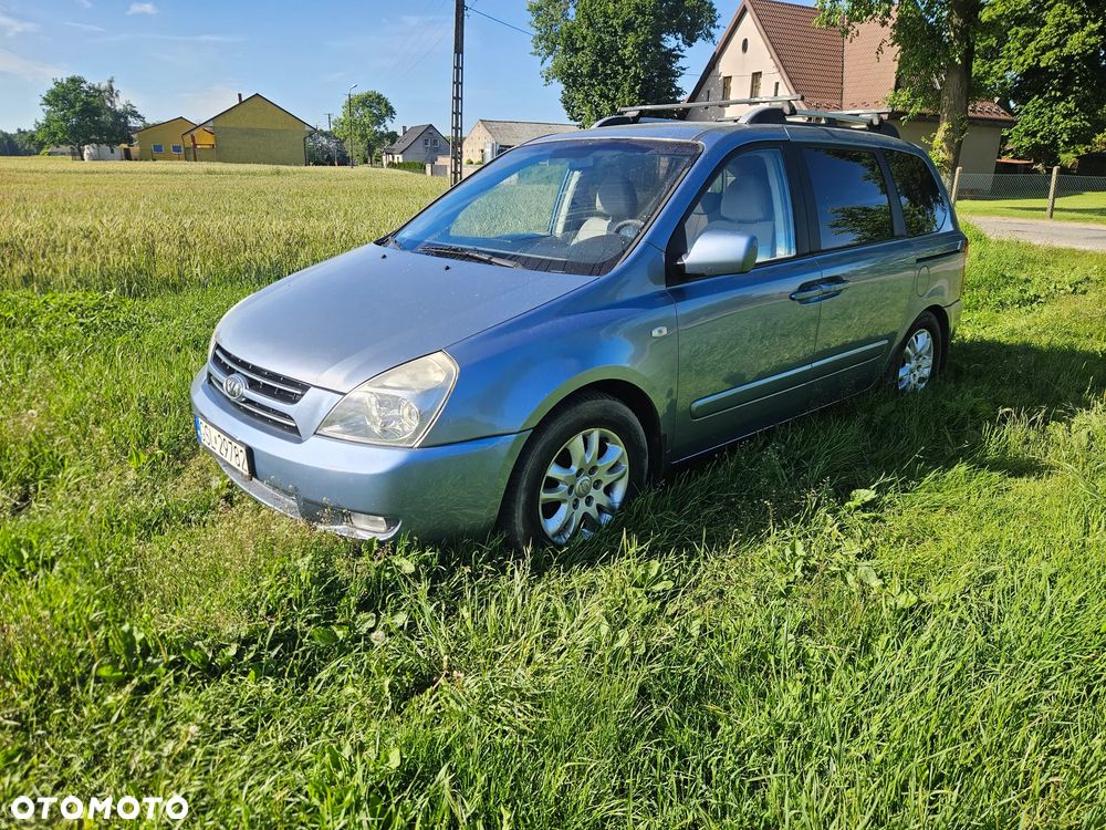 Kia Carnival - 1