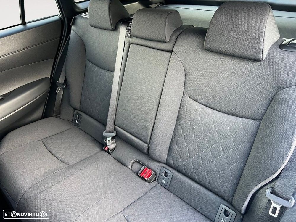 Toyota Corolla Cross 1.8 Hybrid Luxury - 19