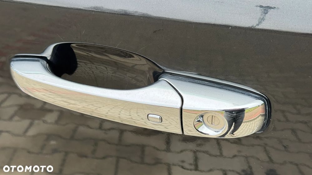 Chrysler Grand Voyager 2.8 CRD Limited - 11