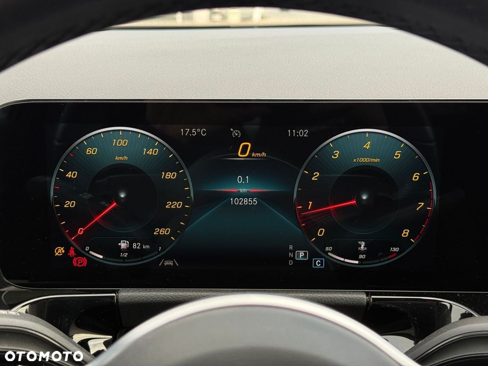 Mercedes-Benz GLA 200 Progressive - 28