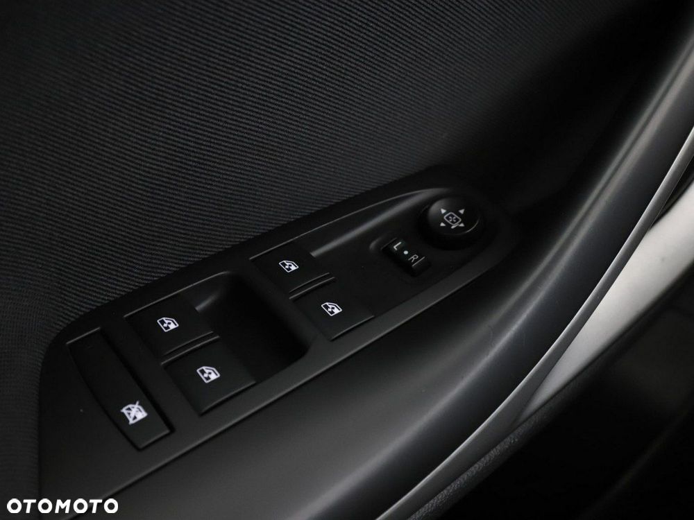 Opel Astra 1.6 D Start/Stop 120 Jahre - 32