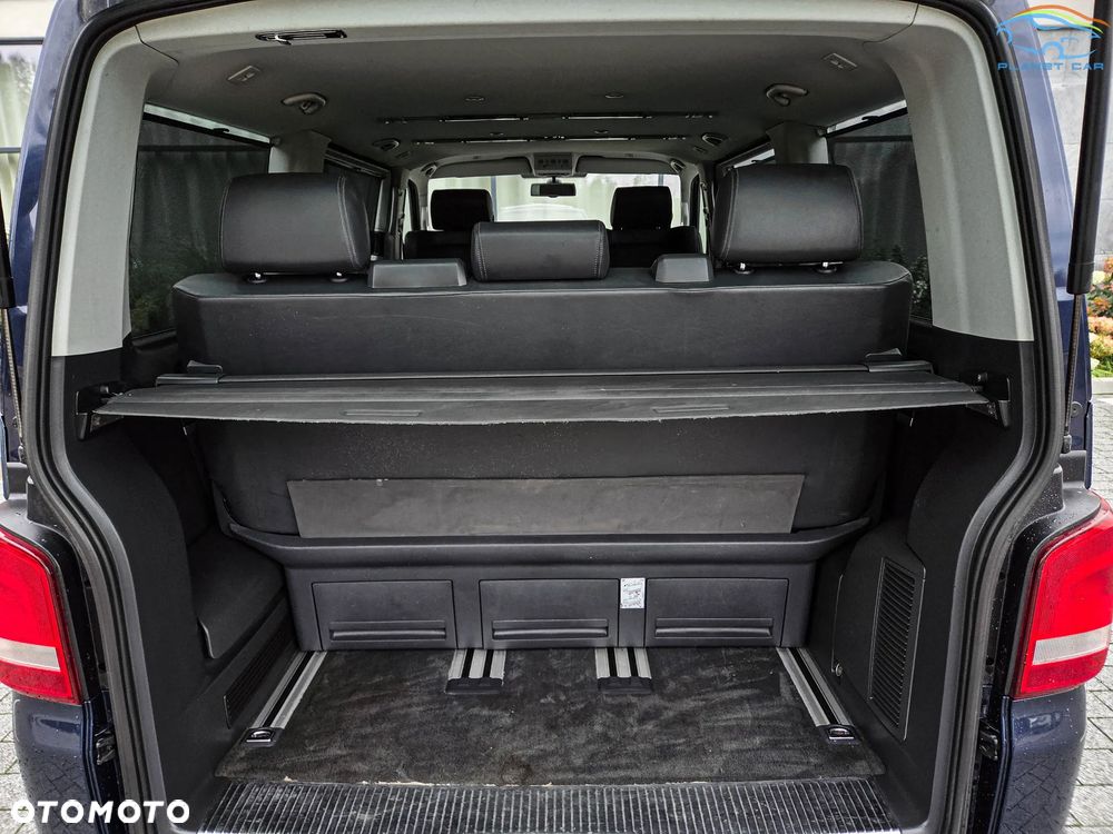 Volkswagen Multivan - 13