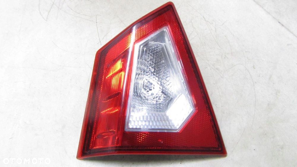 SUZUKI VITARA III LAMPA W KLAPE LEWA 14- - 5