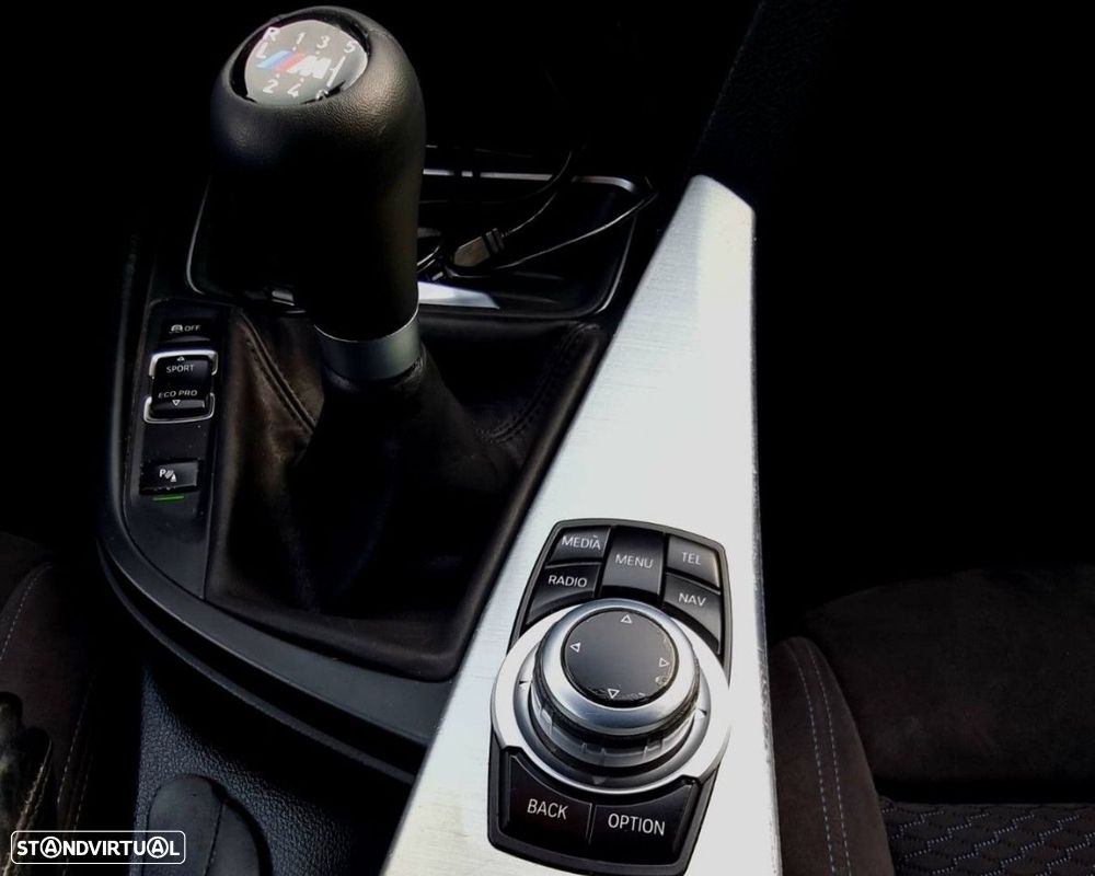 BMW 320 d Touring Pack M - 27