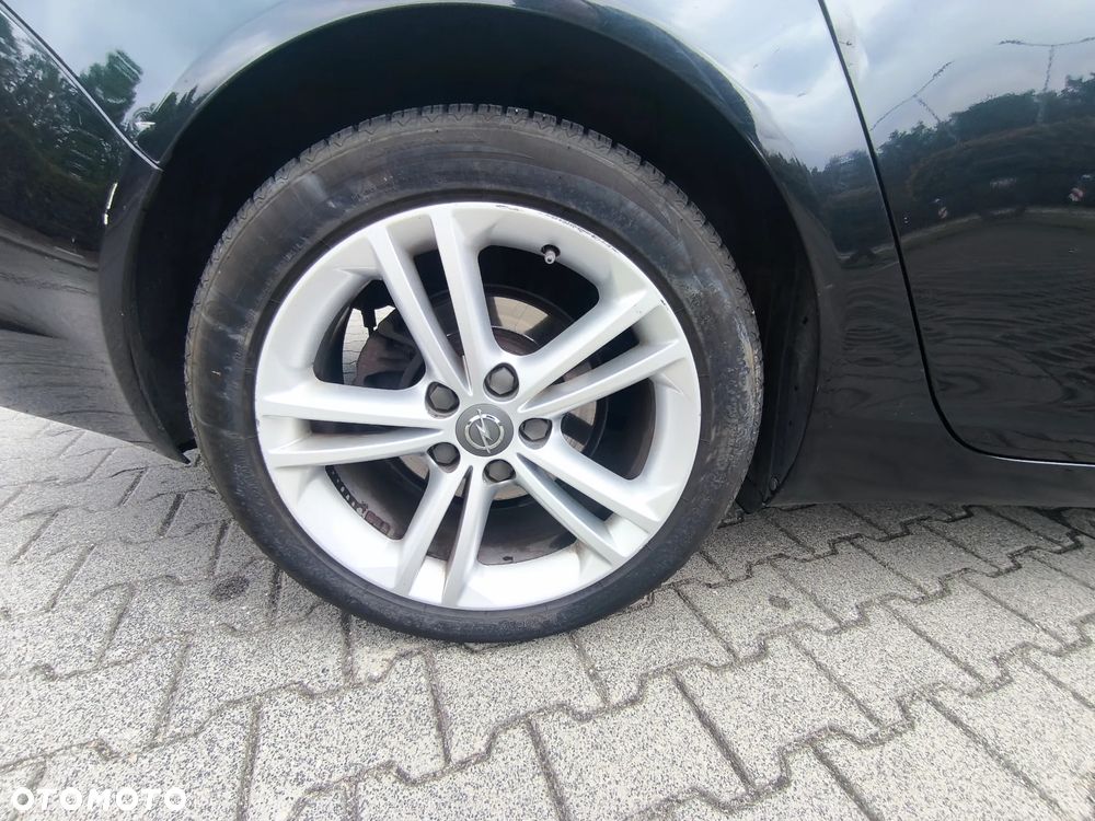 Opel Insignia 2.0 CDTI - 17