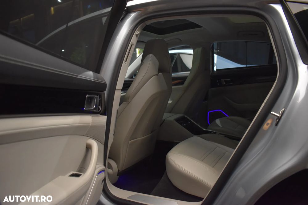 Porsche Panamera 4 - 14