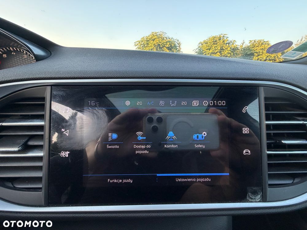 Peugeot 308 PureTech 225 EAT8 Stop & Start GT - 29