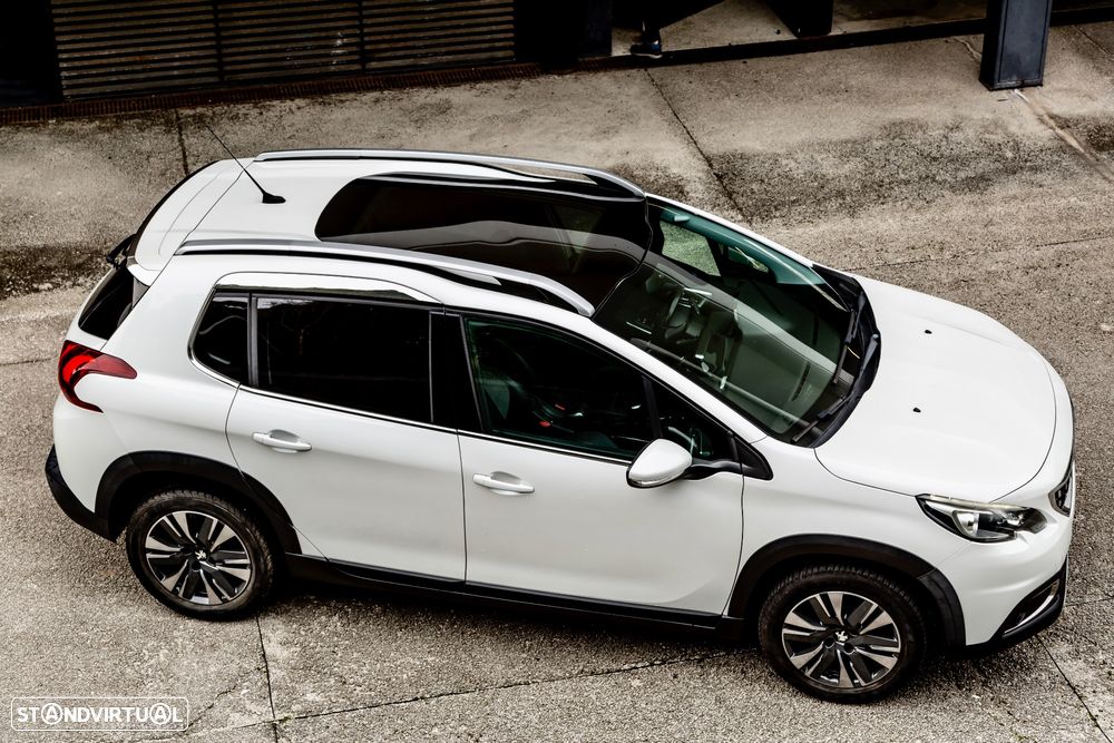 Peugeot 2008 PureTech 110 Stop&Start GT-Line Edition - 4