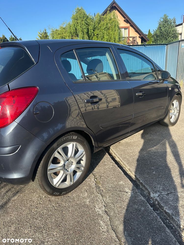 Opel Corsa 1.4 16V Automatik Catch me - 2